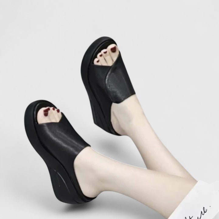 Albertha | Orthopaedic Sandals