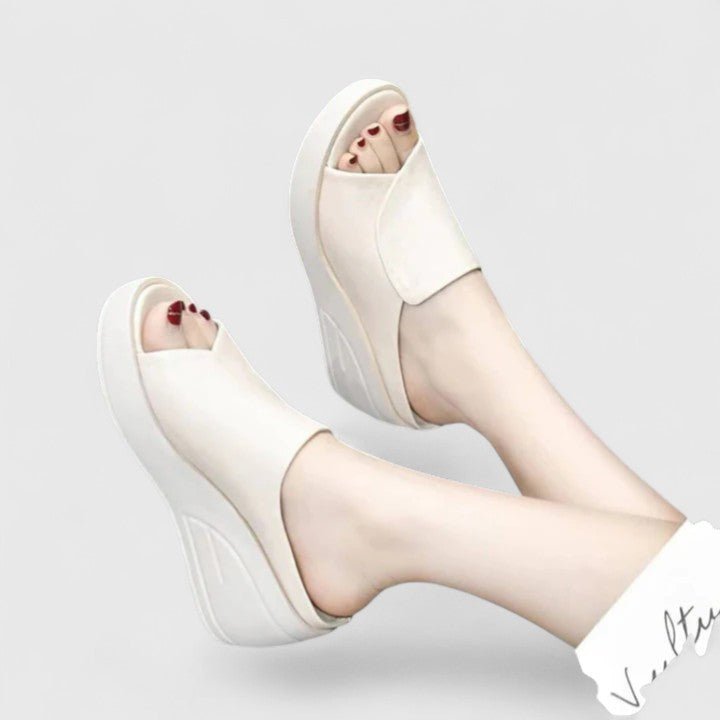 Albertha | Orthopaedic Sandals