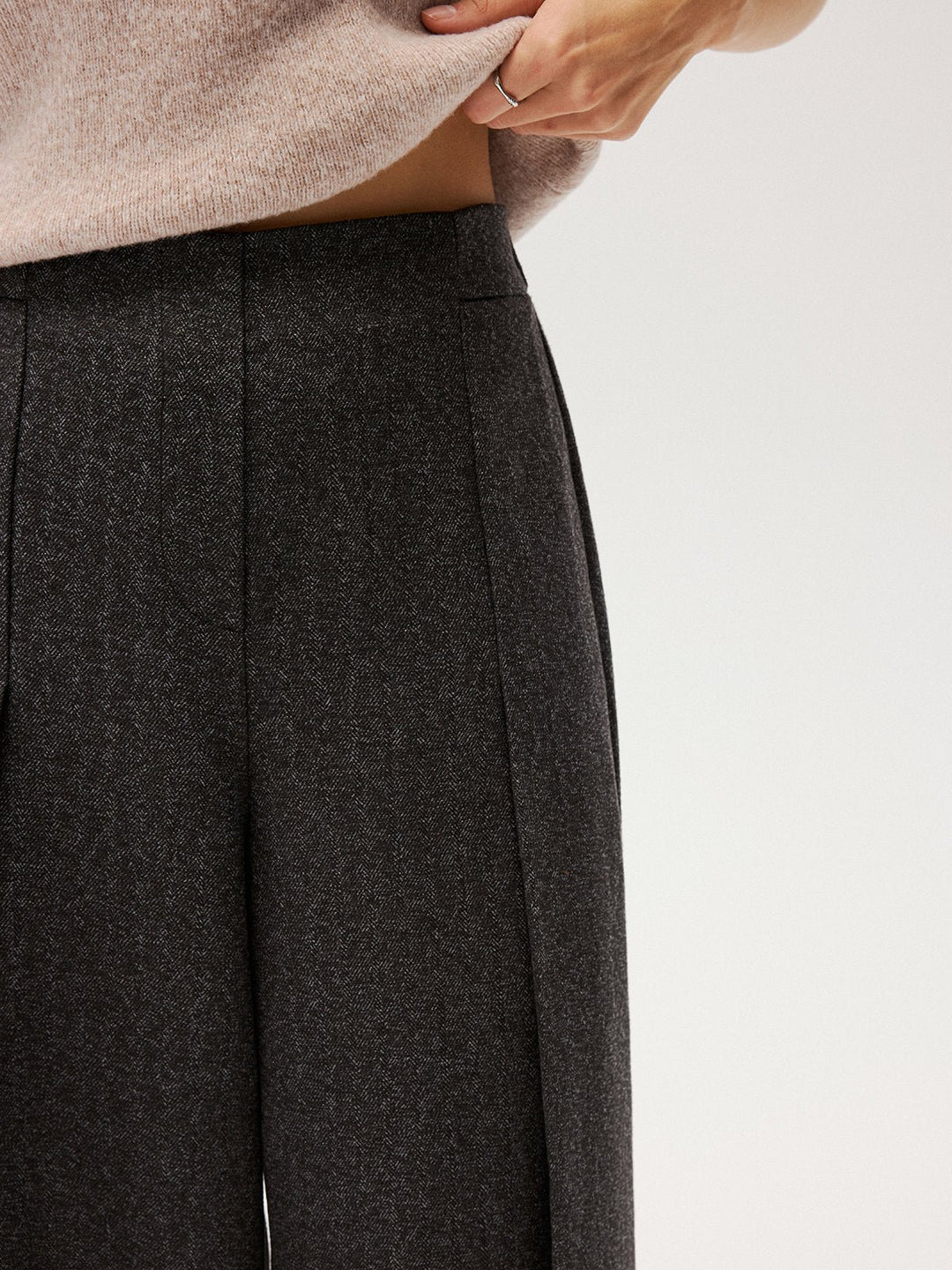 Elastic Waist Pleated Wide Leg Pants