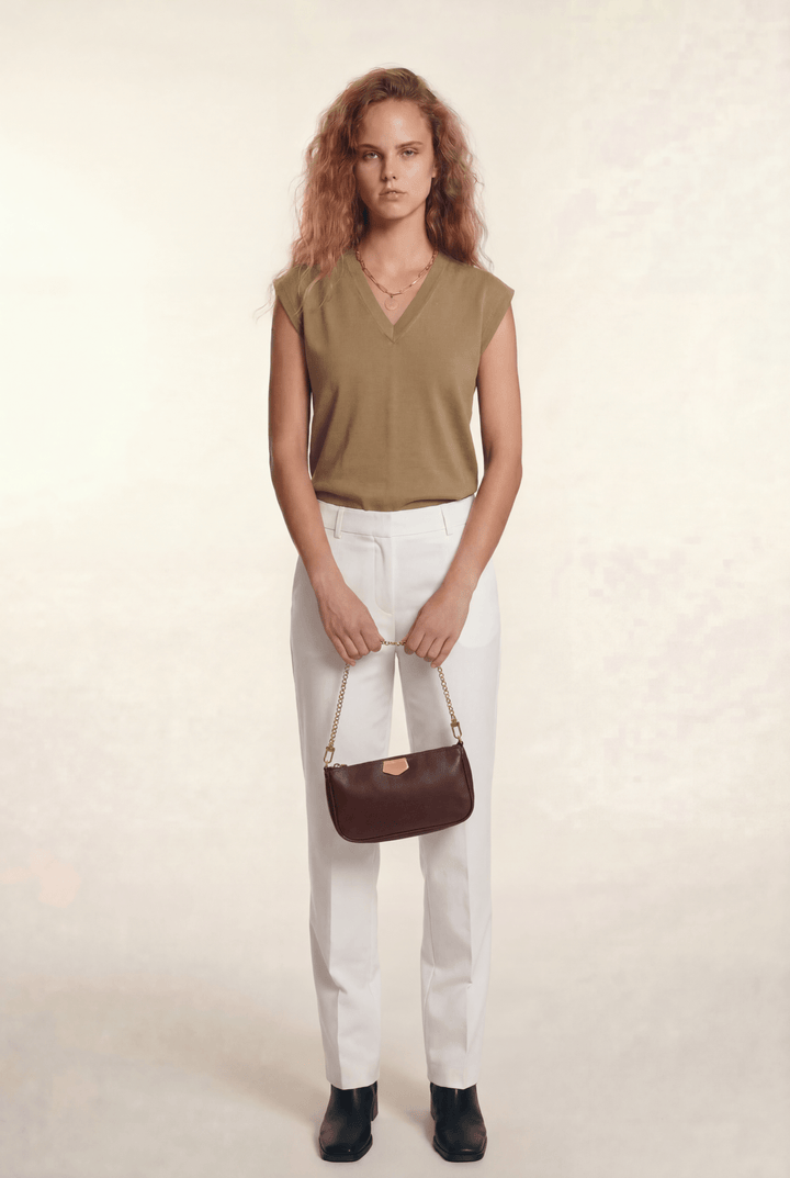 Maelyn | Sleek V-Neck Blouse