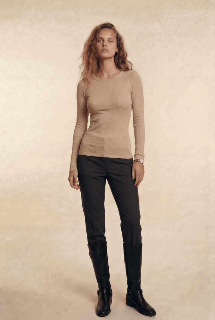 Davina | Slim-Fit Crewneck Top